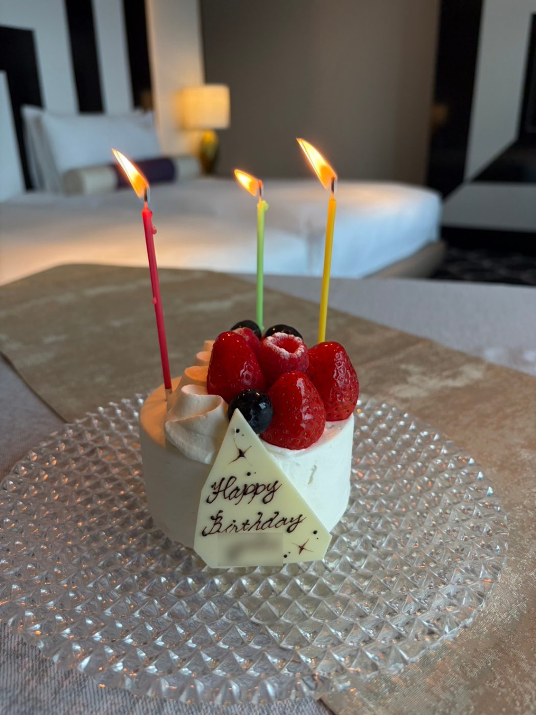 カハラ横浜でお部屋に届けてもらった誕生日ケーキ